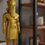 Enlil Biblosu – Altın Rengi - Mezopotamya Mitolojisinden Esinlenen Dekoratif Heykel - Biblo